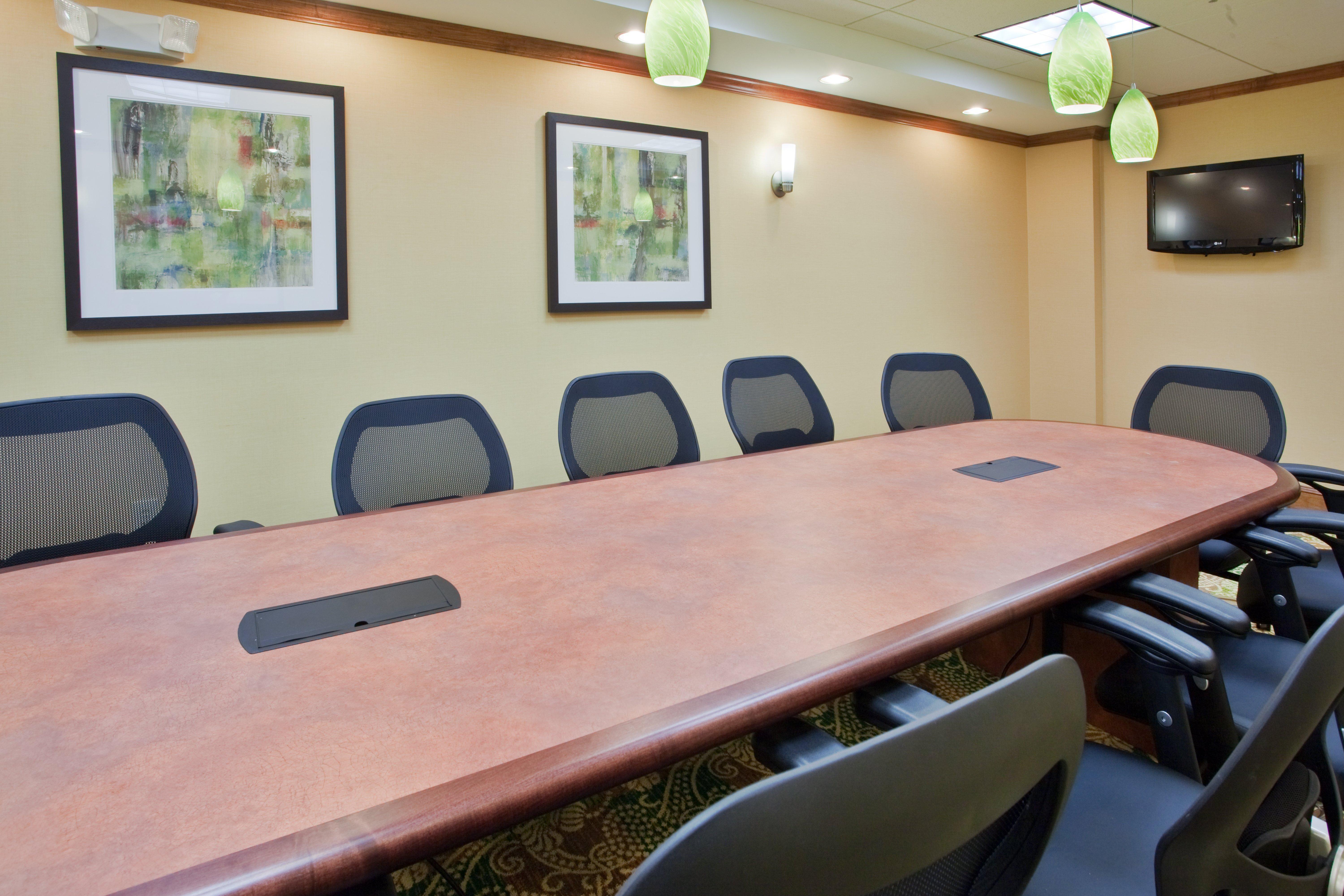 Holiday Inn Express Hotel & Suites Fredericksburg By Ihg Exteriör bild