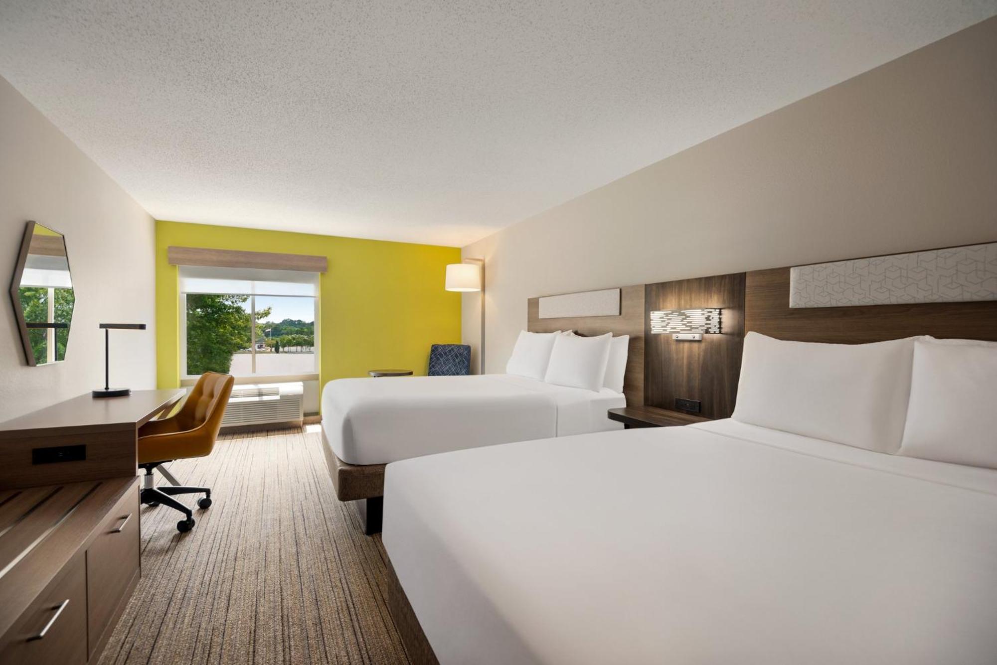 Holiday Inn Express Hotel & Suites Fredericksburg By Ihg Exteriör bild