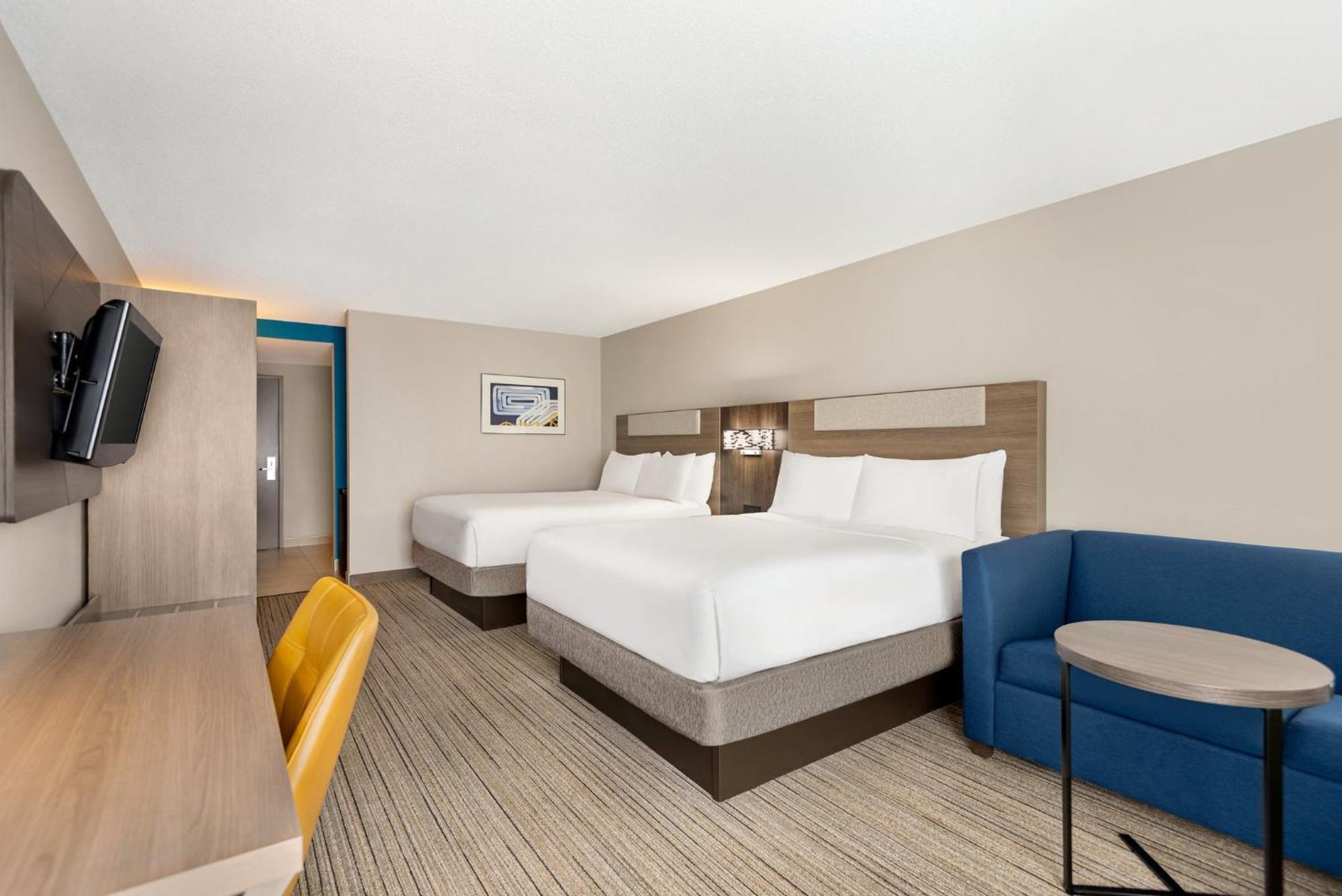 Holiday Inn Express Hotel & Suites Fredericksburg By Ihg Exteriör bild